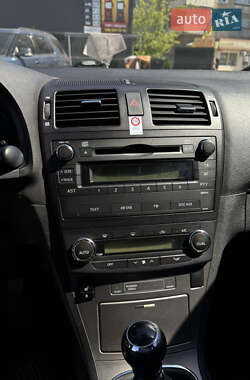 Універсал Toyota Avensis 2009 в 