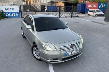 Ліфтбек Toyota Avensis 2004 в 
