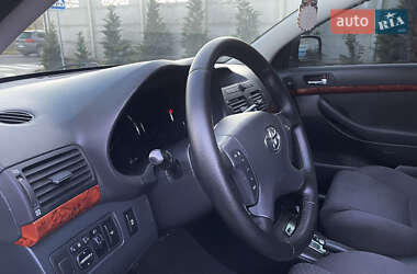 Ліфтбек Toyota Avensis 2004 в 
