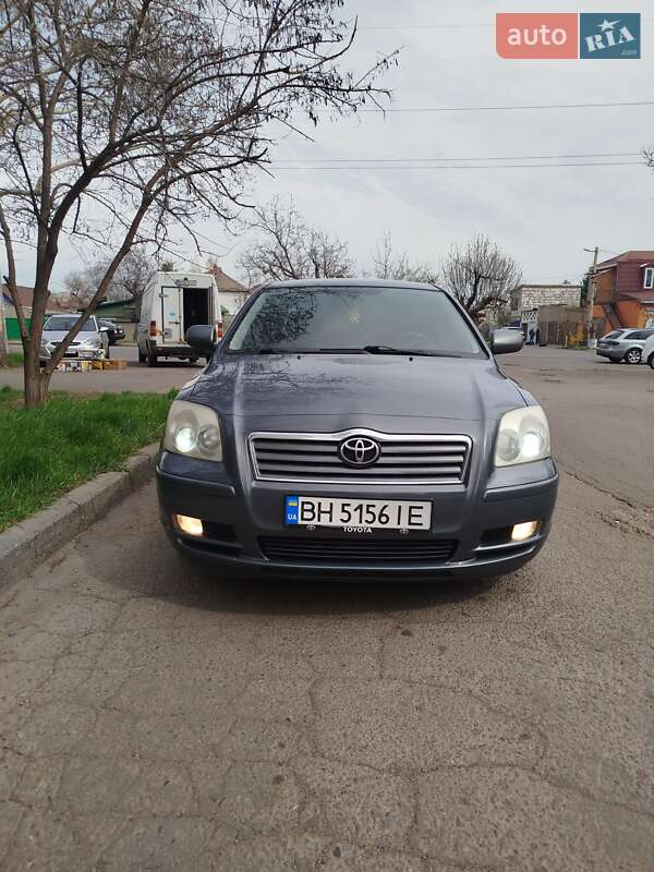 Toyota Avensis 2004