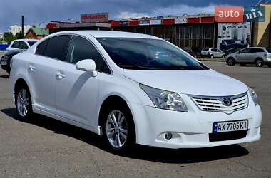 Седан Toyota Avensis 2011 в 