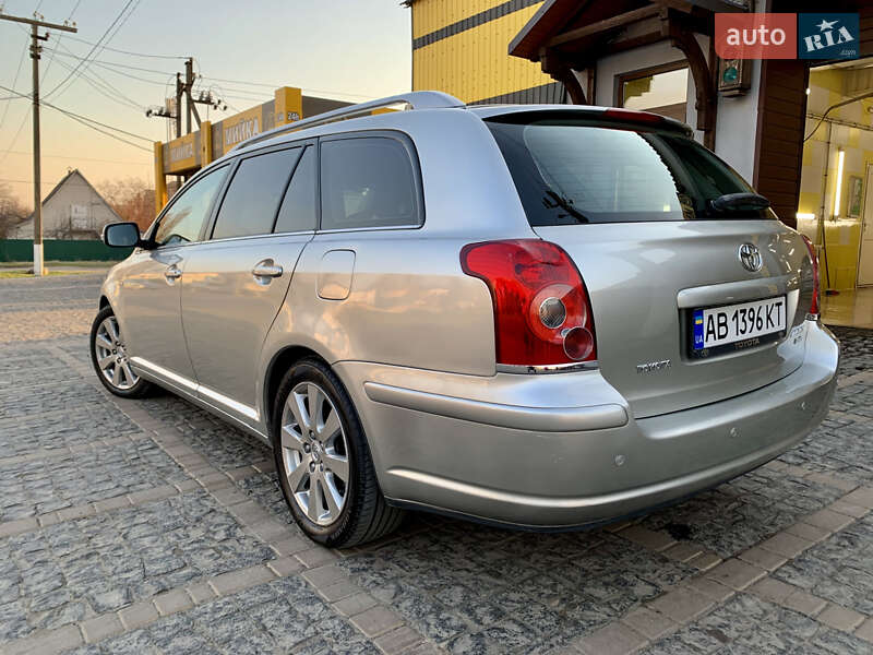 Универсал Toyota Avensis 2008 в Гайвороне