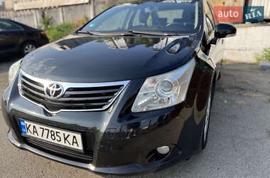 Седан Toyota Avensis 2011 в Киеве