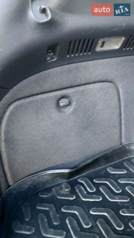 Універсал Toyota Avensis 2007 в Сокалі
