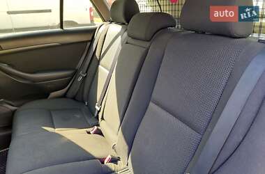 Універсал Toyota Avensis 2005 в 