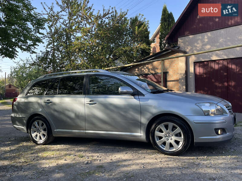 Универсал Toyota Avensis 2008 в Виннице
