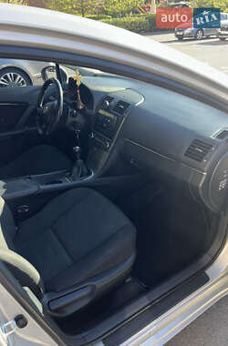 Седан Toyota Avensis 2008 в 