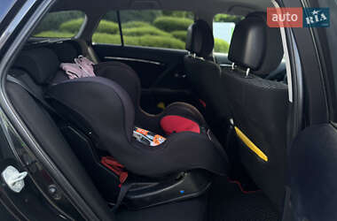 Универсал Toyota Avensis 2011 в 
