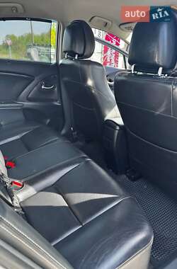 Седан Toyota Avensis 2009 в 