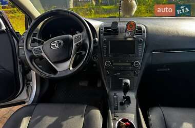 Седан Toyota Avensis 2009 в 