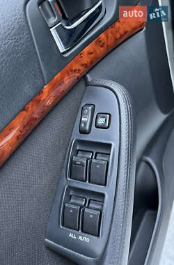 Седан Toyota Avensis 2005 в  фото 15 Седан Toyota Avensis 2005 в