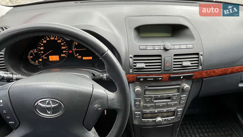 Седан Toyota Avensis 2005 в Ровно фото 16 Седан Toyota Avensis 2005 в Ровно