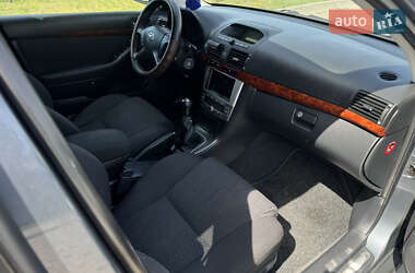 Універсал Toyota Avensis 2005 в 
