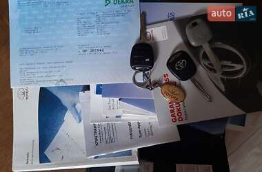 Ліфтбек Toyota Avensis 2006 в 