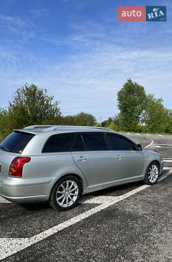 Універсал Toyota Avensis 2003 в 