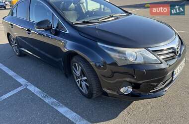 Седан Toyota Avensis 2013 в 