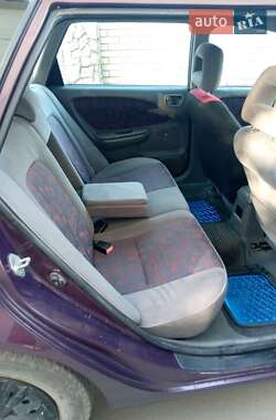 Універсал Toyota Avensis 1999 в 
