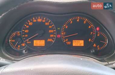 Седан Toyota Avensis 2004 в 