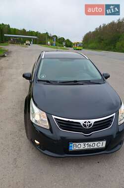 Універсал Toyota Avensis 2011 в 