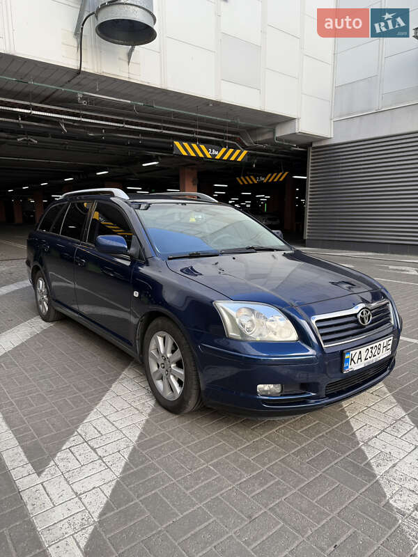 Универсал Toyota Avensis 2004 в Киеве