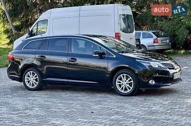 Универсал Toyota Avensis 2015 в 