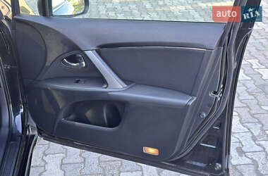 Универсал Toyota Avensis 2015 в 