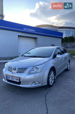 Універсал Toyota Avensis 2009 в Рівному