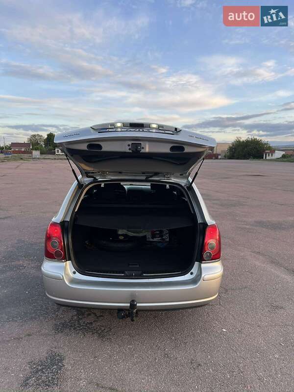 Универсал Toyota Avensis 2006 в Прилуках