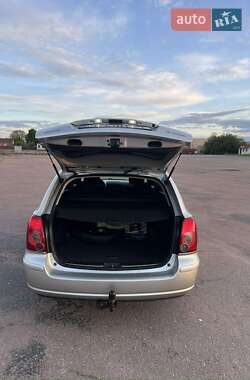 Універсал Toyota Avensis 2006 в 