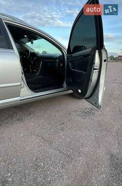 Універсал Toyota Avensis 2006 в 
