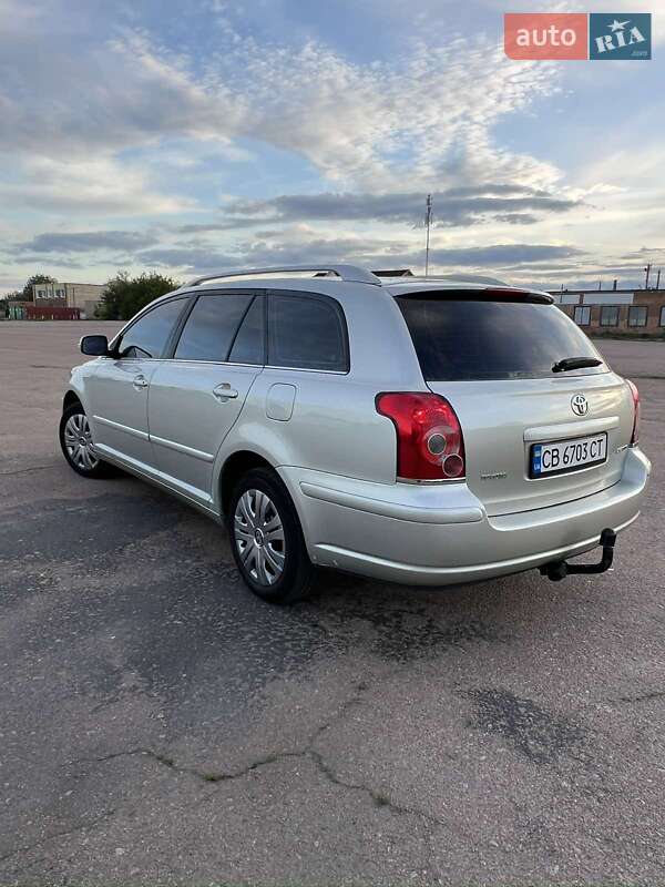 Универсал Toyota Avensis 2006 в Прилуках