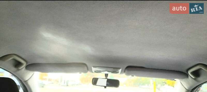 Седан Toyota Avensis 2004 в Броварах