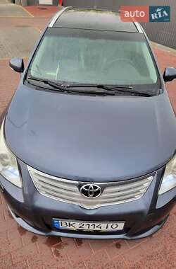 Універсал Toyota Avensis 2010 в 