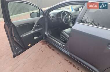 Універсал Toyota Avensis 2010 в 