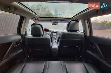Универсал Toyota Avensis 2010 в Сарнах