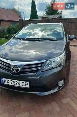 Універсал Toyota Avensis 2012 в Харкові