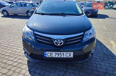Универсал Toyota Avensis 2013 в Черновцах