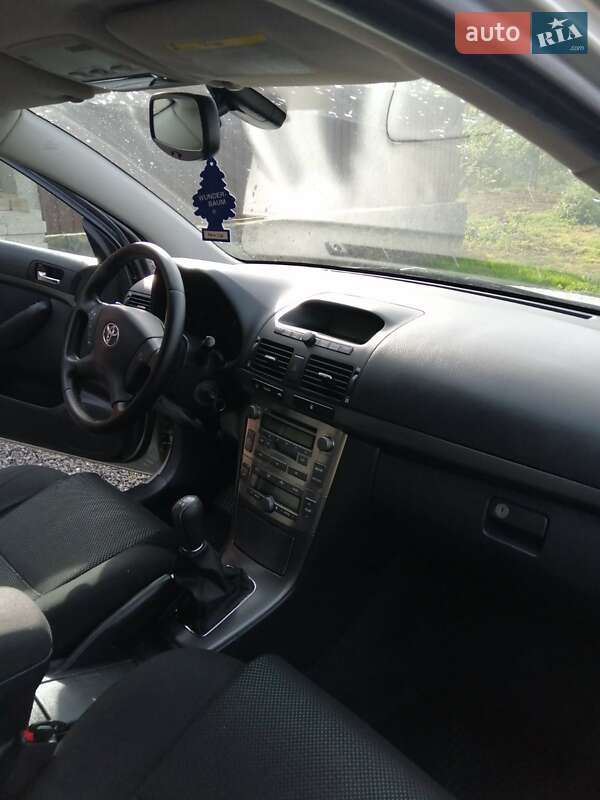 Универсал Toyota Avensis 2005 в Виннице