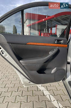 Седан Toyota Avensis 2008 в 
