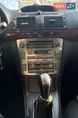Универсал Toyota Avensis 2003 в 