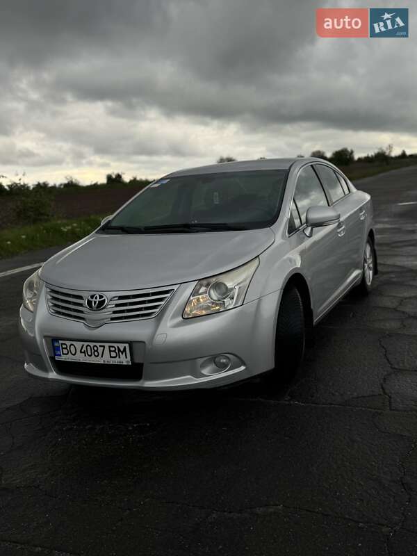 Toyota Avensis 2011