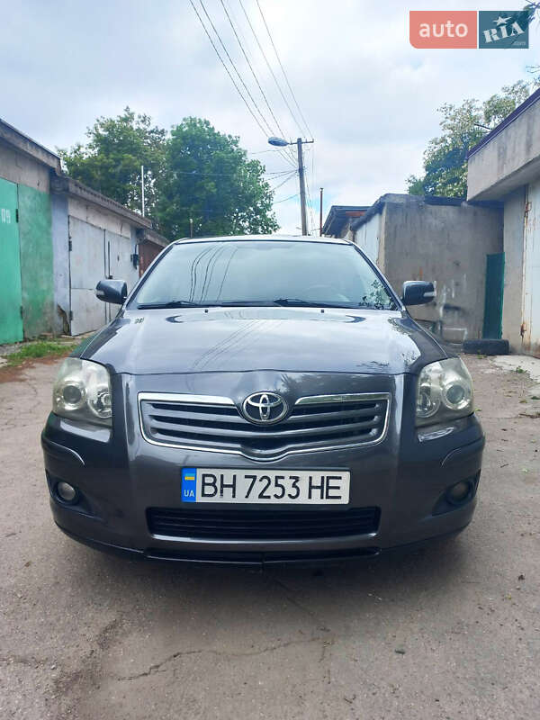 Toyota Avensis 2008