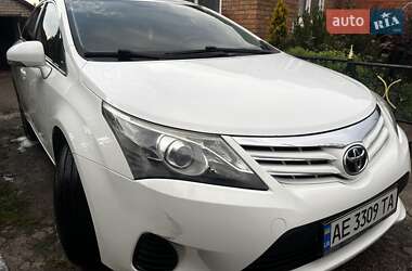 Універсал Toyota Avensis 2013 в 