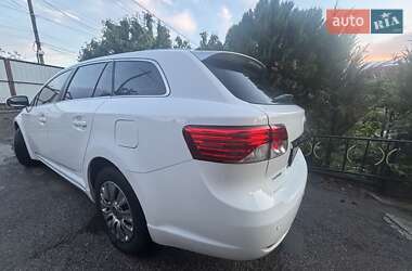 Універсал Toyota Avensis 2013 в 