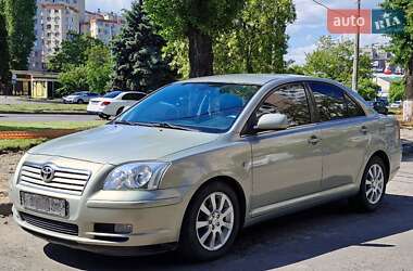 Седан Toyota Avensis 2004 в Одесі