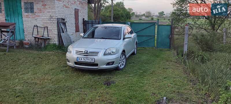 Toyota Avensis 2008