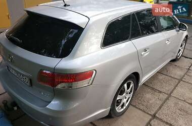 Универсал Toyota Avensis 2010 в 