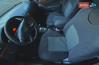 Седан Toyota Avensis 2008 в 