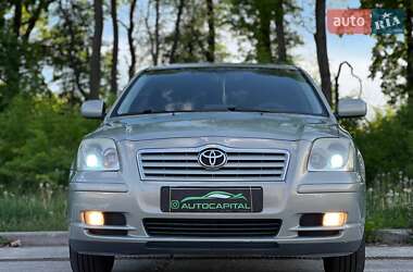 Ліфтбек Toyota Avensis 2005 в 