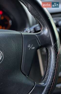 Ліфтбек Toyota Avensis 2005 в 